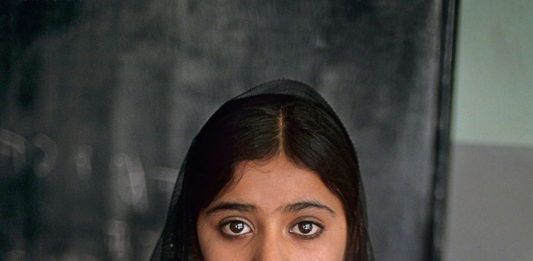 Steve McCurry. Leggere